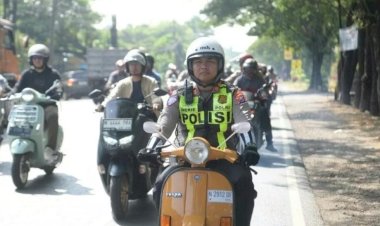 Polres-Pasuruan-Bersama-Toga-Tomas-dan-Komunitas-Gelar-Touring-Bersholawat-Untuk-Kamseltibcarlantas