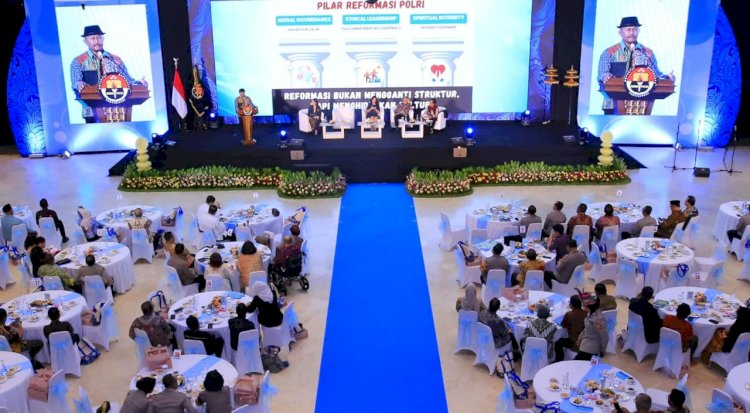 Sarasehan Hari Jadi ke-74 Humas Polri, Nanan Soekarna: Polisi Humanis Berlandaskan Kejujuran