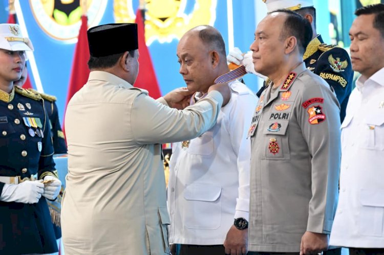 Presiden Prabowo Anugerahkan Tanda Kehormatan kepada 70 Tokoh Penggerak Gizi dan Ketahanan Pangan Nasional
