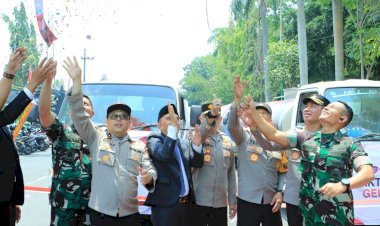 Wakapolda-Jatim-Hadiri-33-Tahun-Mengabdi-Untuk-Negeri-Akabri-90-Dengan-Baksos-dan-Bakkes-di-Bangkalan